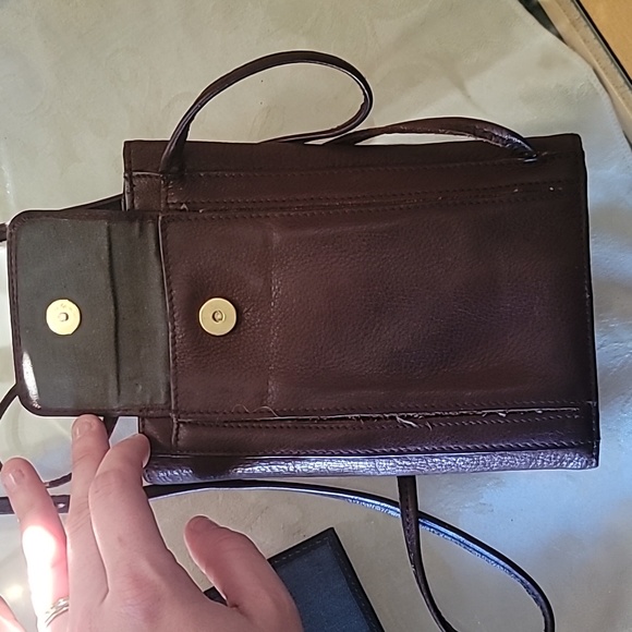 Vintage Fossil Leather Crossbody Wallet - Picture 9 of 10